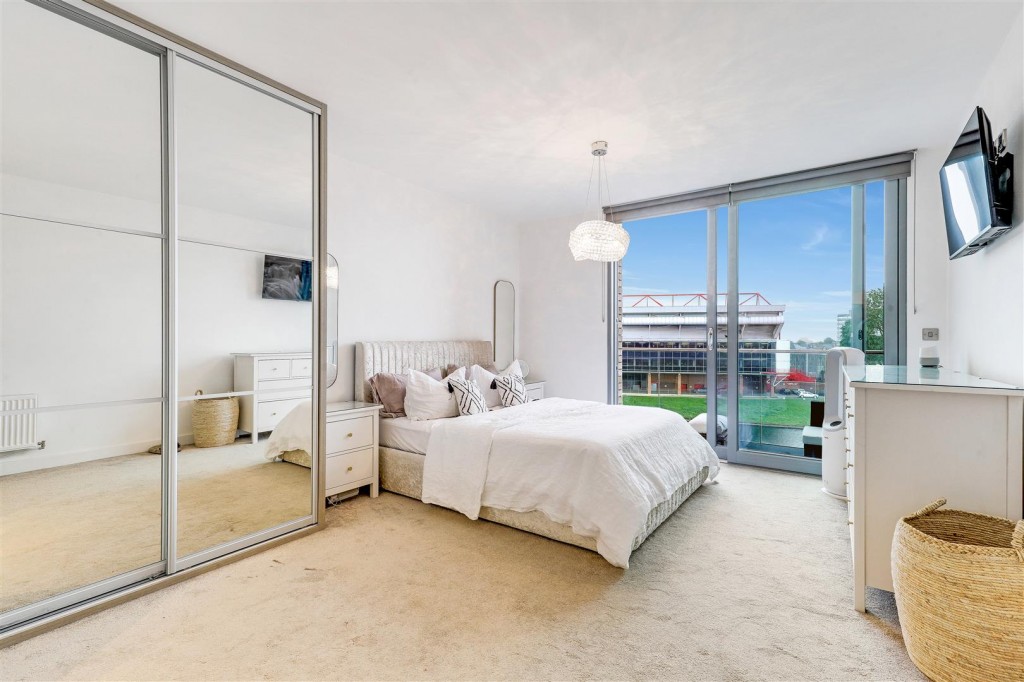 Trent Bridge View, Nottingham, NG2 3EY