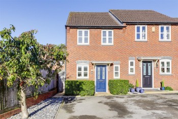 Lynemouth Court, Arnold, Nottinghamshire, NG5 8TY