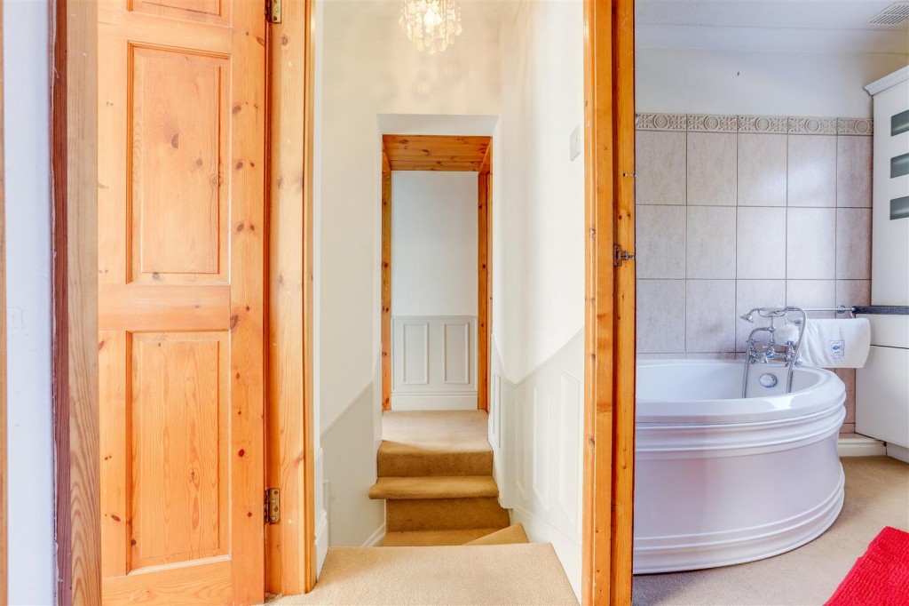 Abbots Road, Hucknall, Nottinghamshire, NG15 6PB