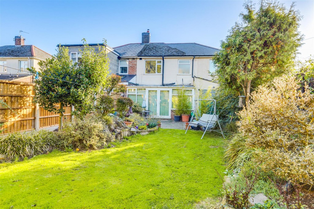 Abbots Road, Hucknall, Nottinghamshire, NG15 6PB