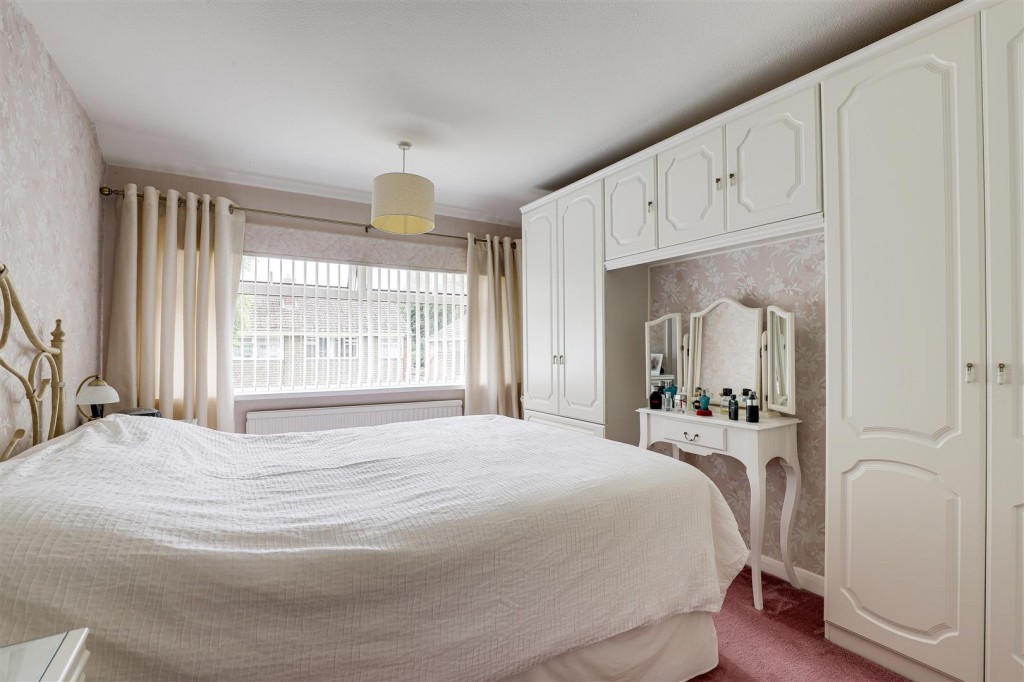 Ladbrooke Crescent, Cinderhill, Nottinghamshire, NG6 0GH