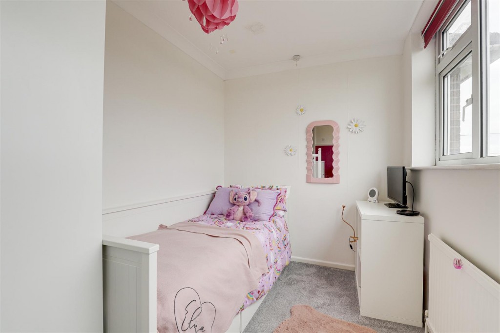 Whitby Crescent, Woodthorpe, Nottinghamshire, NG5 4LY