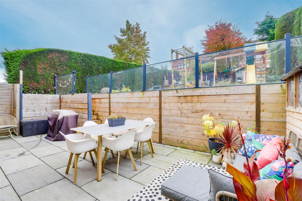 Whitby Crescent, Woodthorpe, Nottinghamshire, NG5 4LY