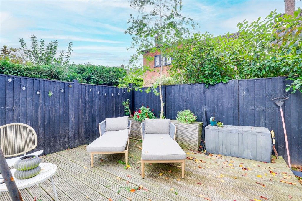 Whitby Crescent, Woodthorpe, Nottinghamshire, NG5 4LY