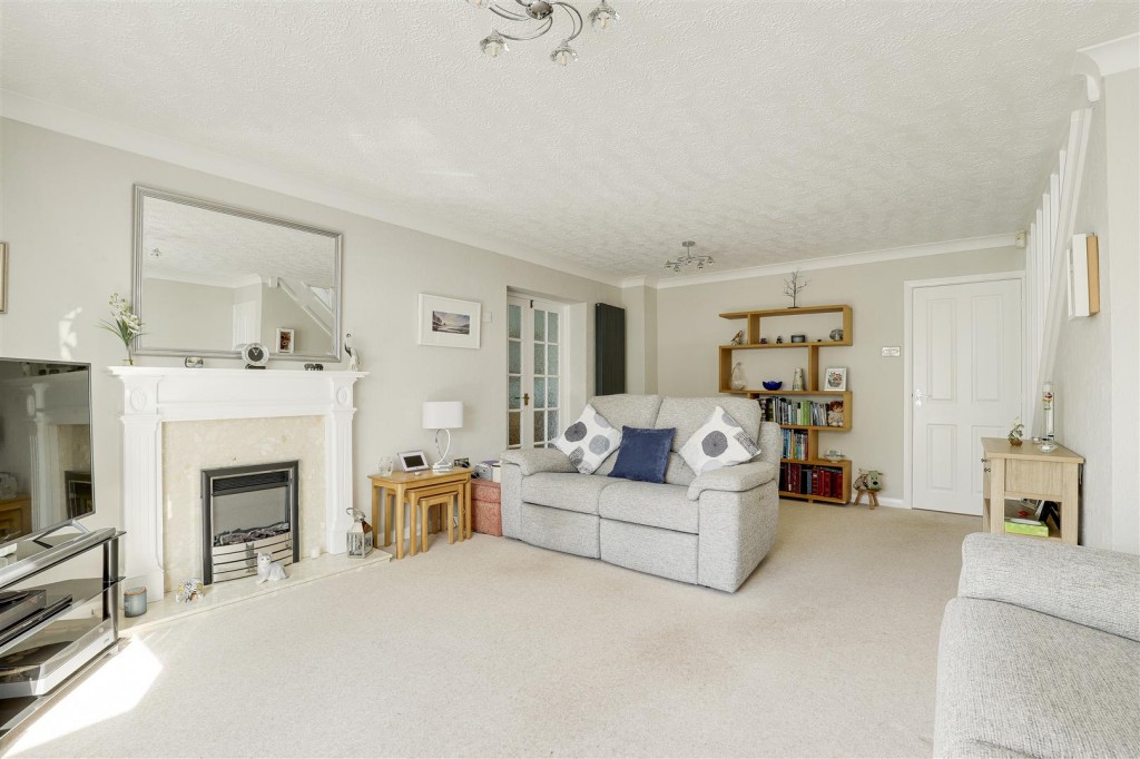 Newstead Drive, West Bridgford, Nottinghamshire, NG2 6LG