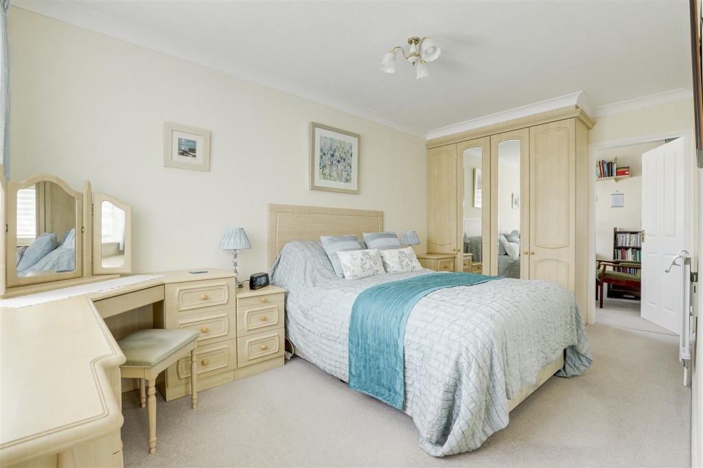 Newstead Drive, West Bridgford, Nottinghamshire, NG2 6LG