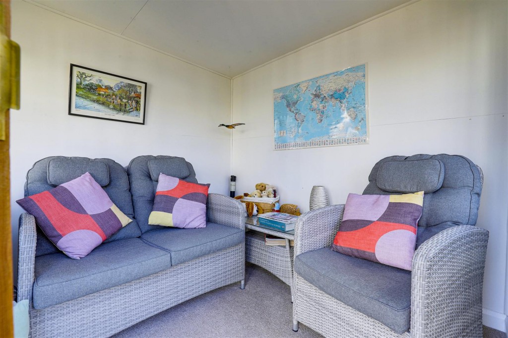 Newstead Drive, West Bridgford, Nottinghamshire, NG2 6LG