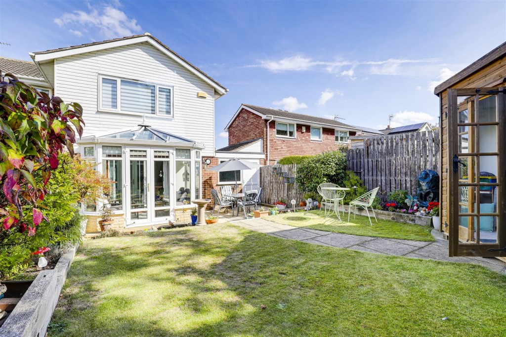 Newstead Drive, West Bridgford, Nottinghamshire, NG2 6LG