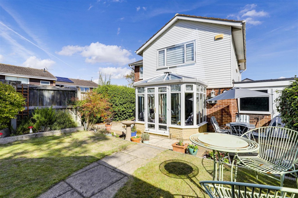 Newstead Drive, West Bridgford, Nottinghamshire, NG2 6LG