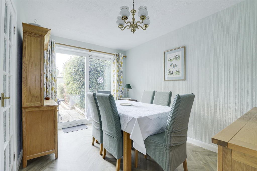 Newstead Drive, West Bridgford, Nottinghamshire, NG2 6LG