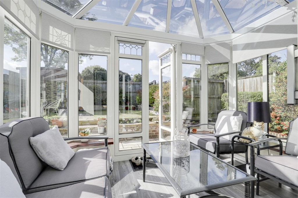 Newstead Drive, West Bridgford, Nottinghamshire, NG2 6LG