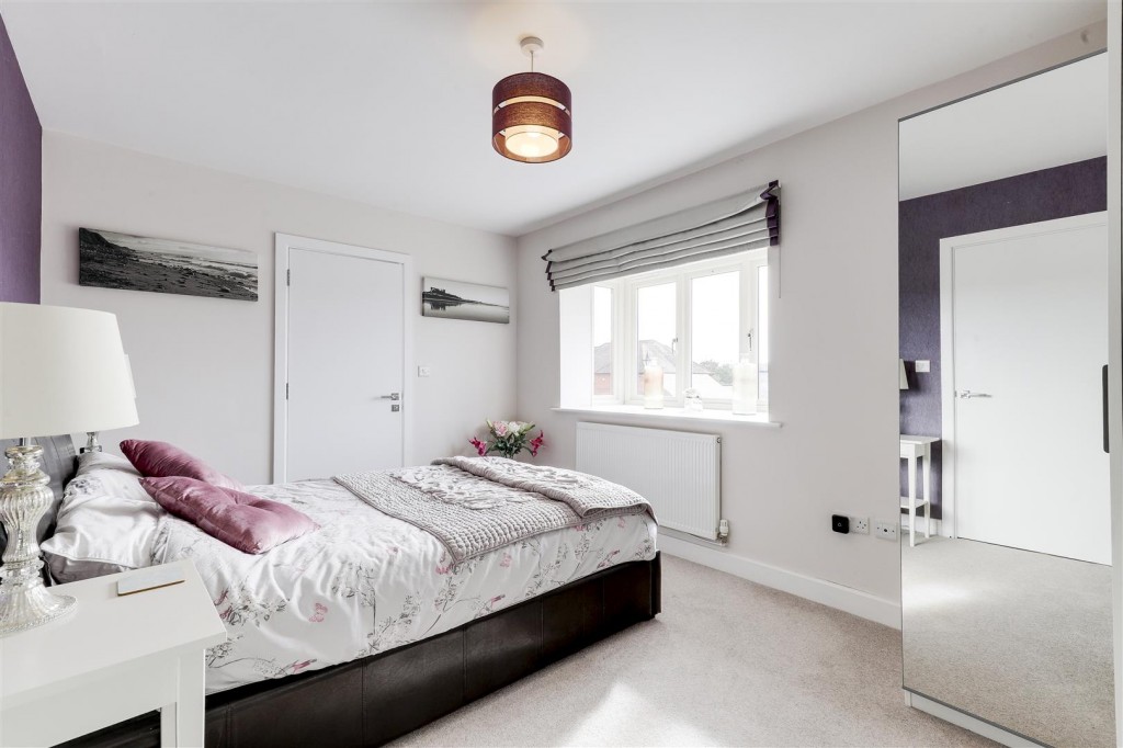 West Manor Park, Epperstone, Nottinghamshire, NG14 6TR