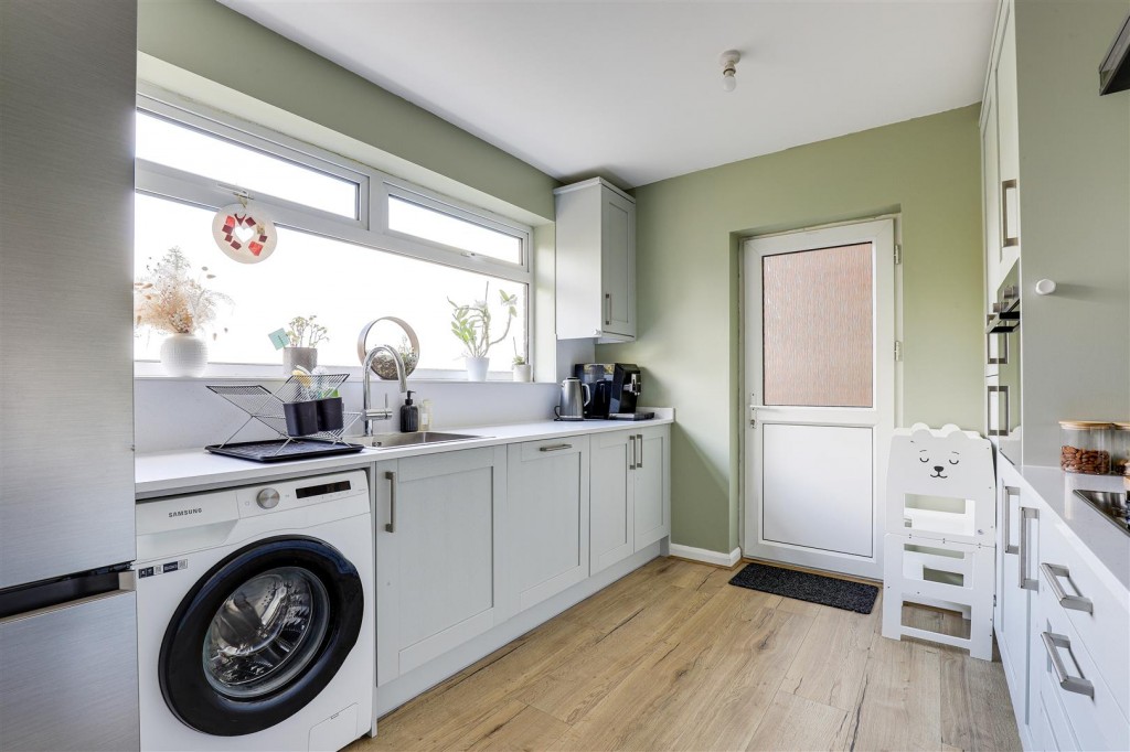 Digby Hall Drive, Gedling, Nottinghamshire, NG4 4JT