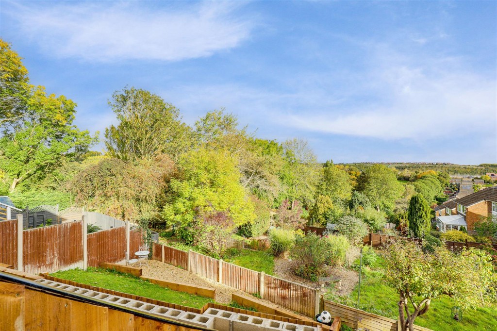 Digby Hall Drive, Gedling, Nottinghamshire, NG4 4JT