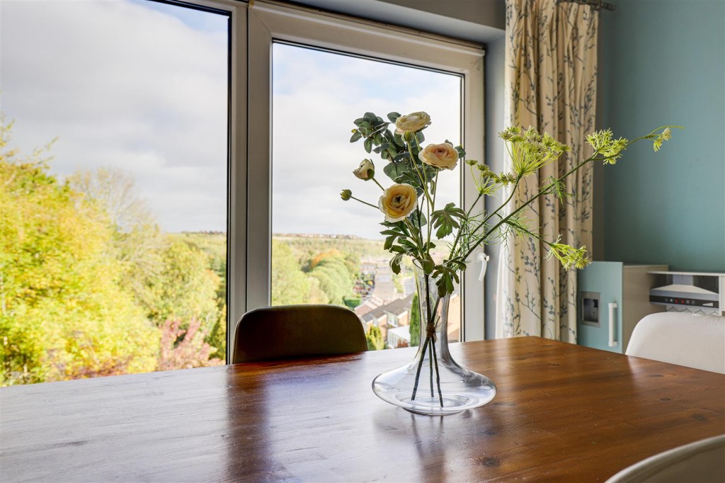 Digby Hall Drive, Gedling, Nottinghamshire, NG4 4JT