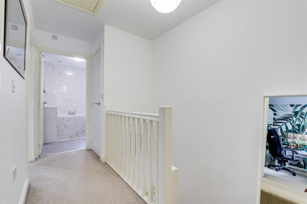 Bakewell Drive, Top Valley, Nottinghamshire, NG5 9AF