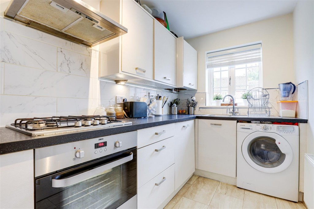 Bakewell Drive, Top Valley, Nottinghamshire, NG5 9AF