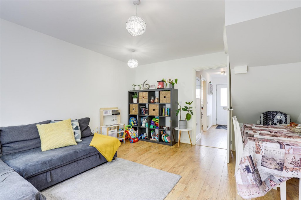 Bakewell Drive, Top Valley, Nottinghamshire, NG5 9AF