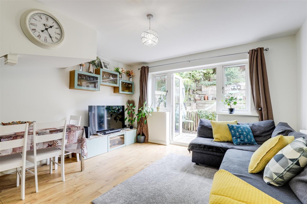 Bakewell Drive, Top Valley, Nottinghamshire, NG5 9AF