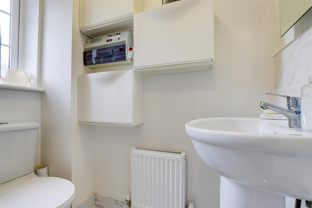 Bakewell Drive, Top Valley, Nottinghamshire, NG5 9AF