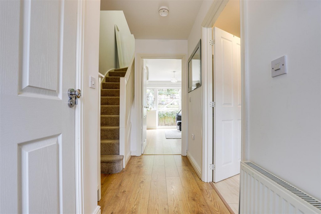 Bakewell Drive, Top Valley, Nottinghamshire, NG5 9AF