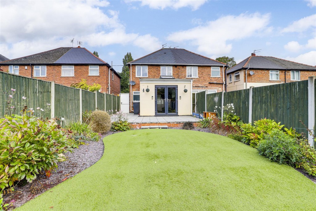 Doncaster Avenue, Sandiacre, Derbyshire, NG10 5FL