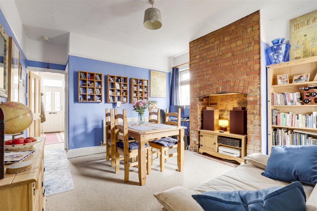 Glapton Road, The Meadows, Nottinghamshire, NG2 2FF