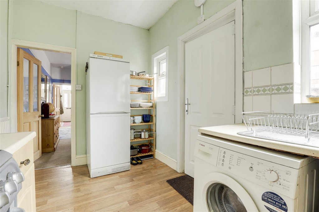 Glapton Road, The Meadows, Nottinghamshire, NG2 2FF