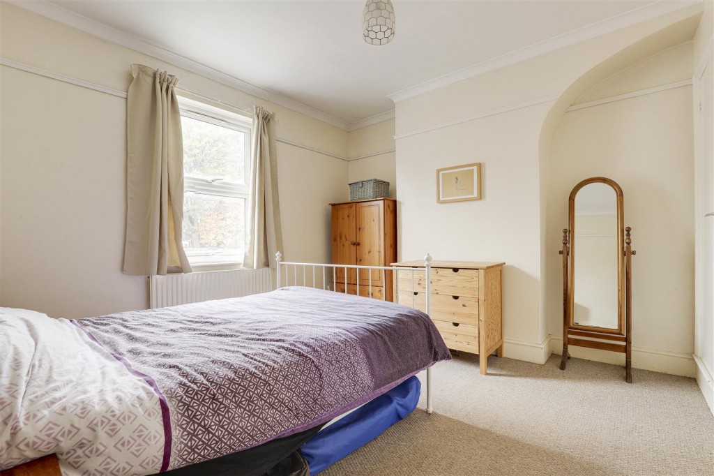 Glapton Road, The Meadows, Nottinghamshire, NG2 2FF