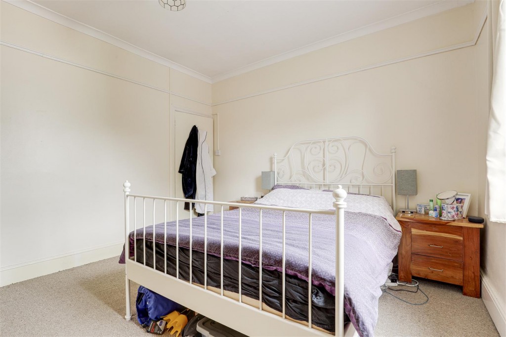 Glapton Road, The Meadows, Nottinghamshire, NG2 2FF