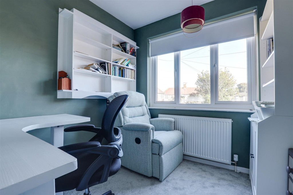 Mill Lane, Arnold, Nottinghamshire, NG5 7AU