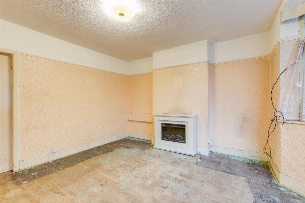 Cheltenham Street, Old Basford, Nottinghamshire, NG6 0ES