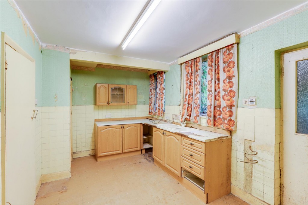 Cheltenham Street, Old Basford, Nottinghamshire, NG6 0ES