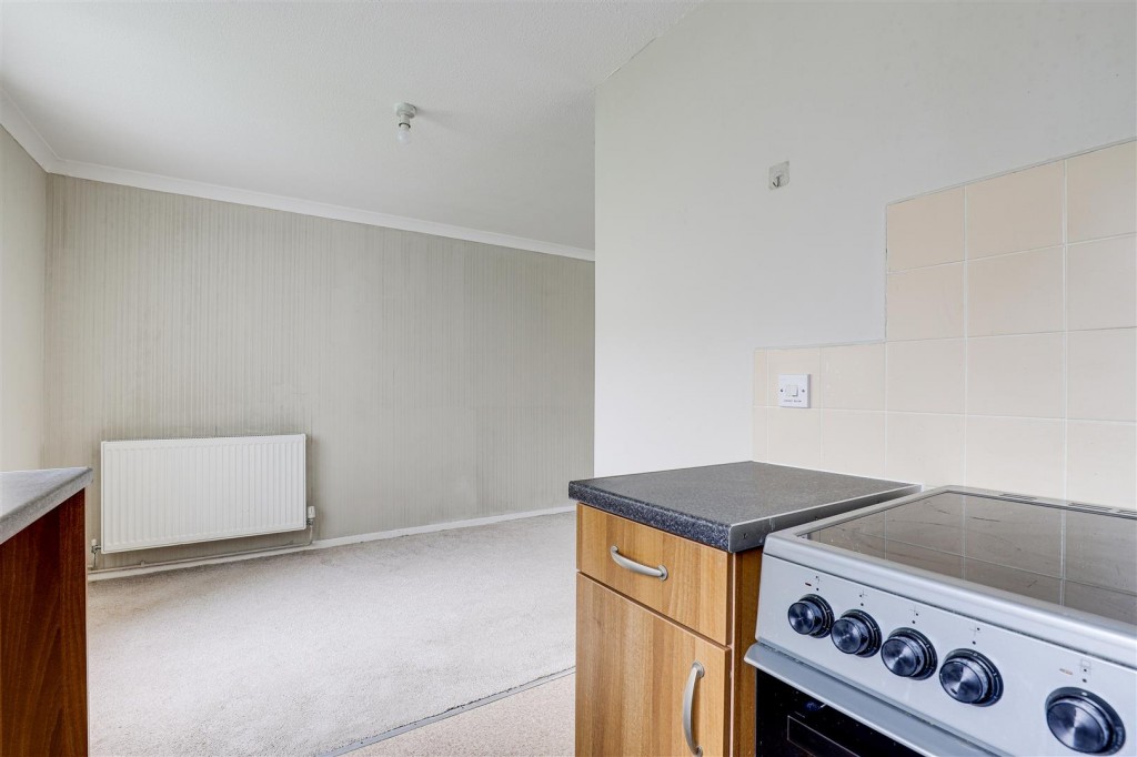 Wyton Close, Bestwood, Nottinghamshire, NG5 5GX