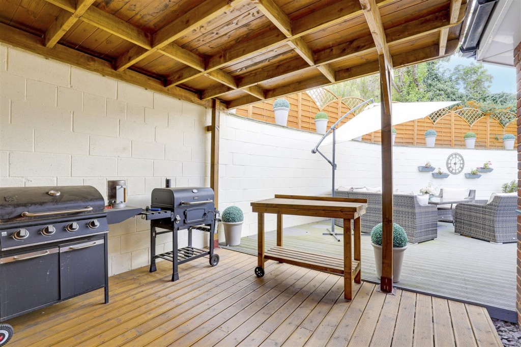 Paige Gardens, Sandiacre, Derbyshire, NG10 5PB