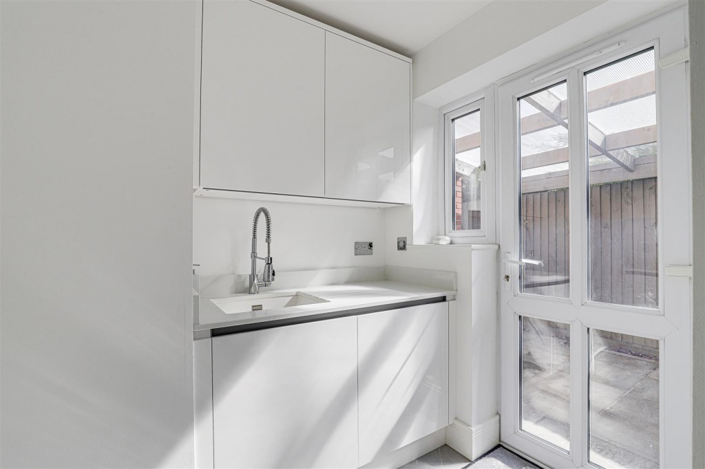 Paige Gardens, Sandiacre, Derbyshire, NG10 5PB