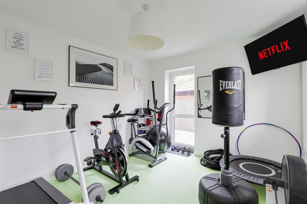 Paige Gardens, Sandiacre, Derbyshire, NG10 5PB