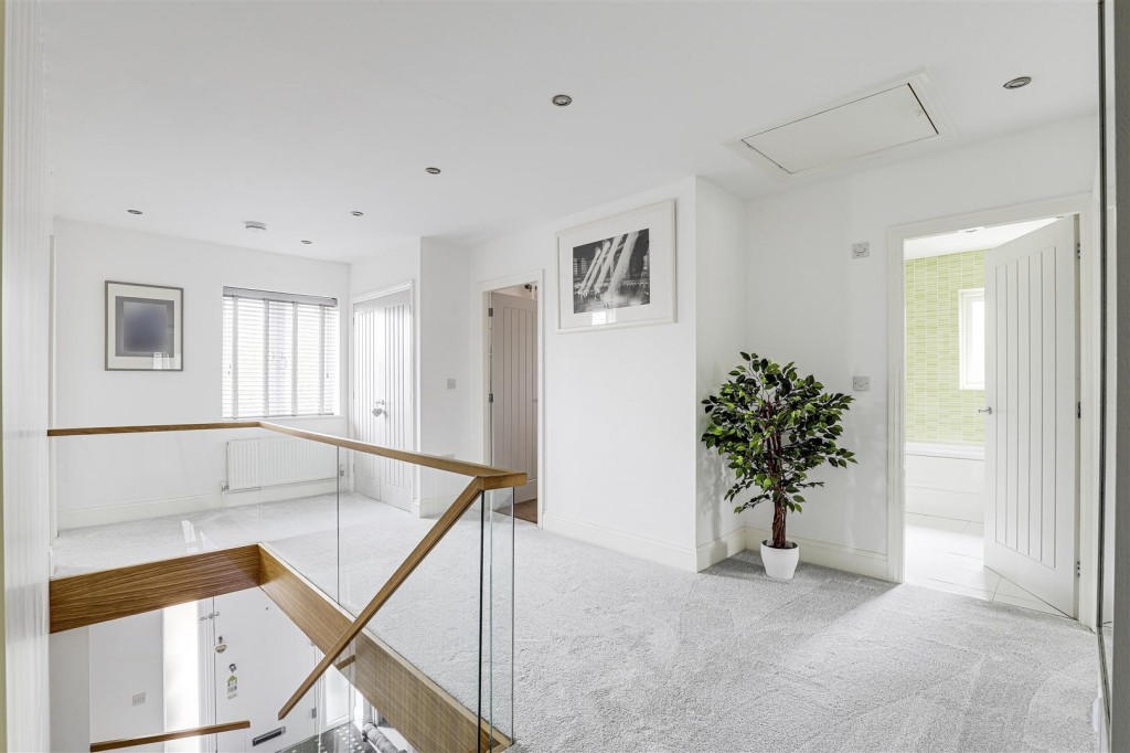 Paige Gardens, Sandiacre, Derbyshire, NG10 5PB