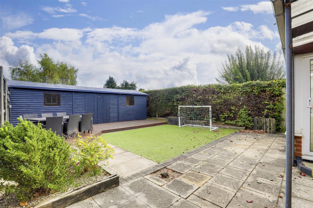 Bispham Drive, Toton, Nottinghamshire, NG9 6GJ