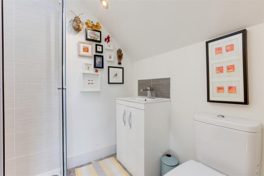 Eastwood Road, Kimberley, Nottinghamshire, NG16 2HX