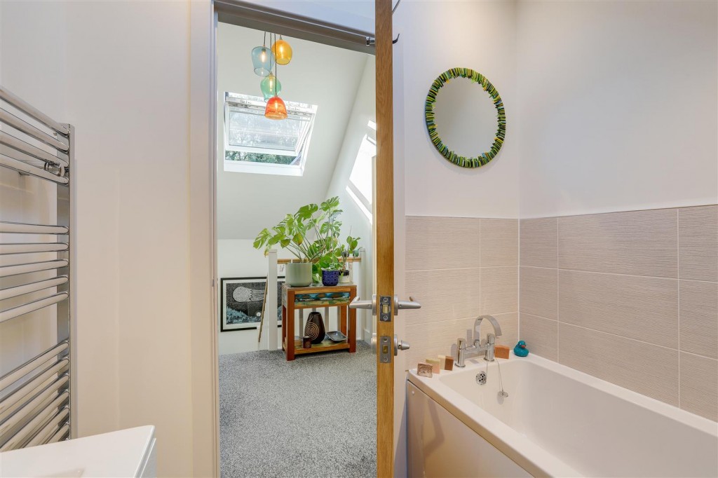 Eastwood Road, Kimberley, Nottinghamshire, NG16 2HX