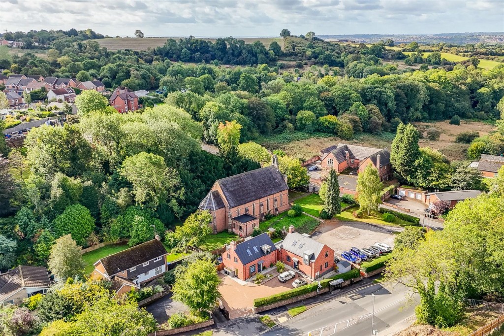 Eastwood Road, Kimberley, Nottinghamshire, NG16 2HX