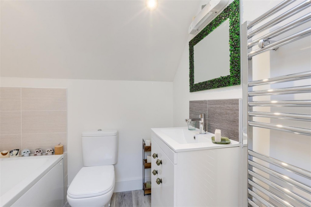 Eastwood Road, Kimberley, Nottinghamshire, NG16 2HX