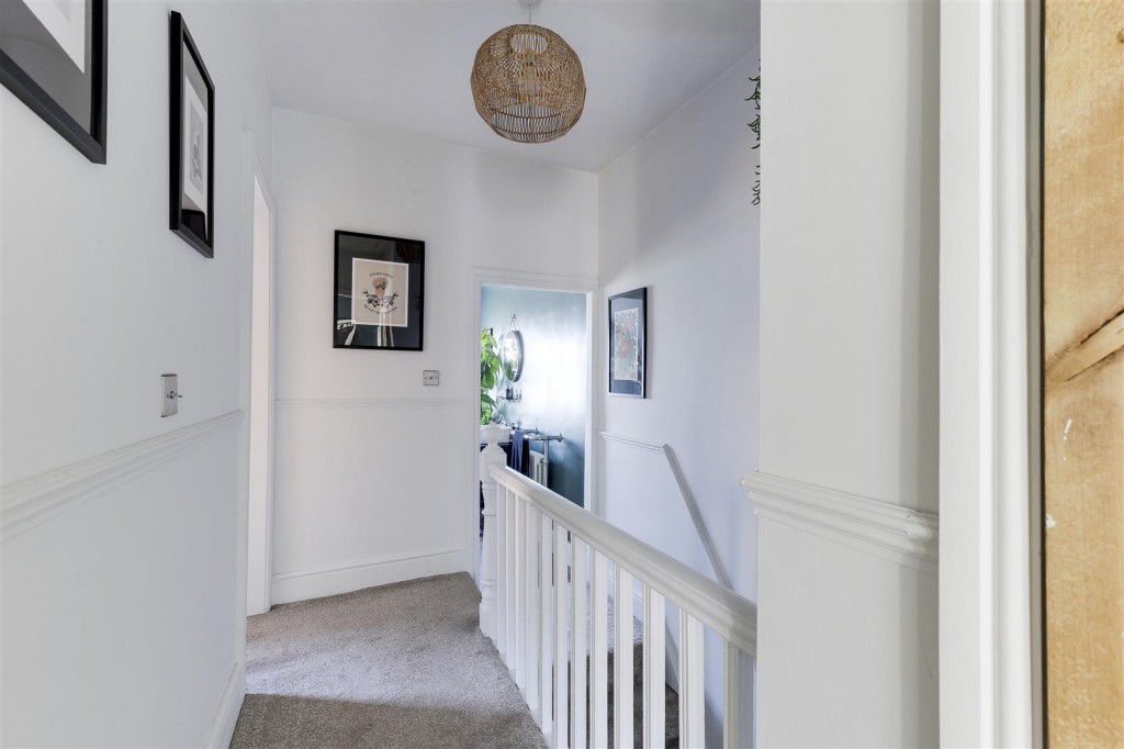 Park Road, Carlton, Nottinghamshire, NG4 3DE