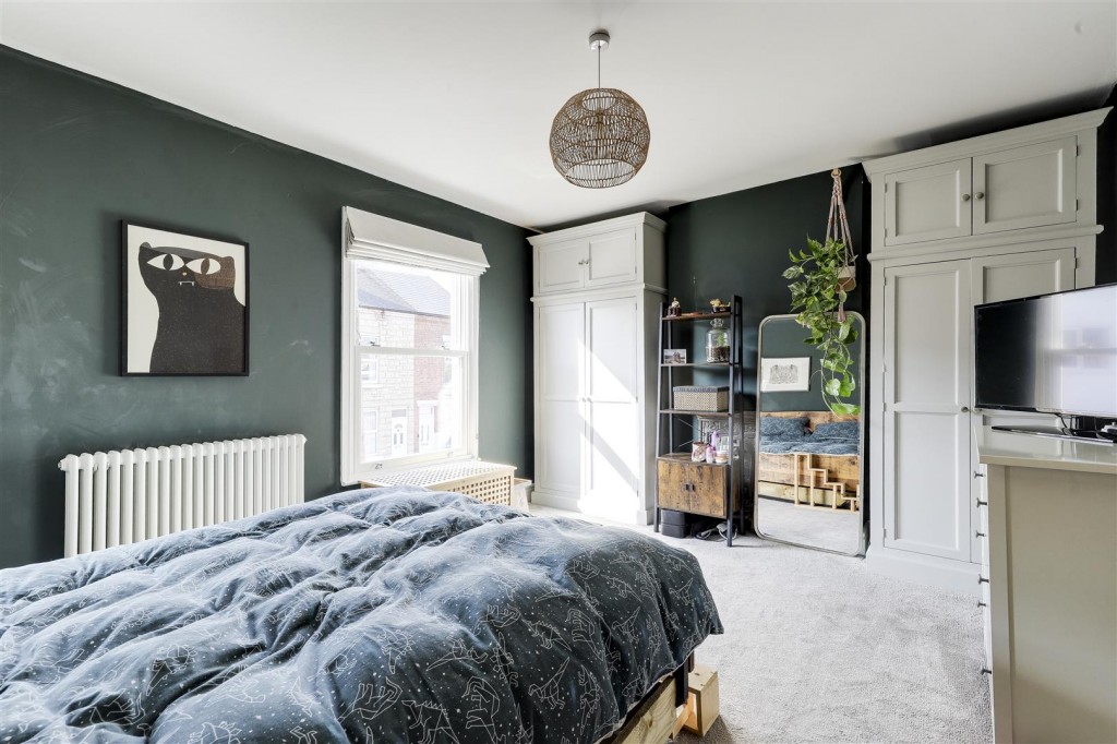 Park Road, Carlton, Nottinghamshire, NG4 3DE