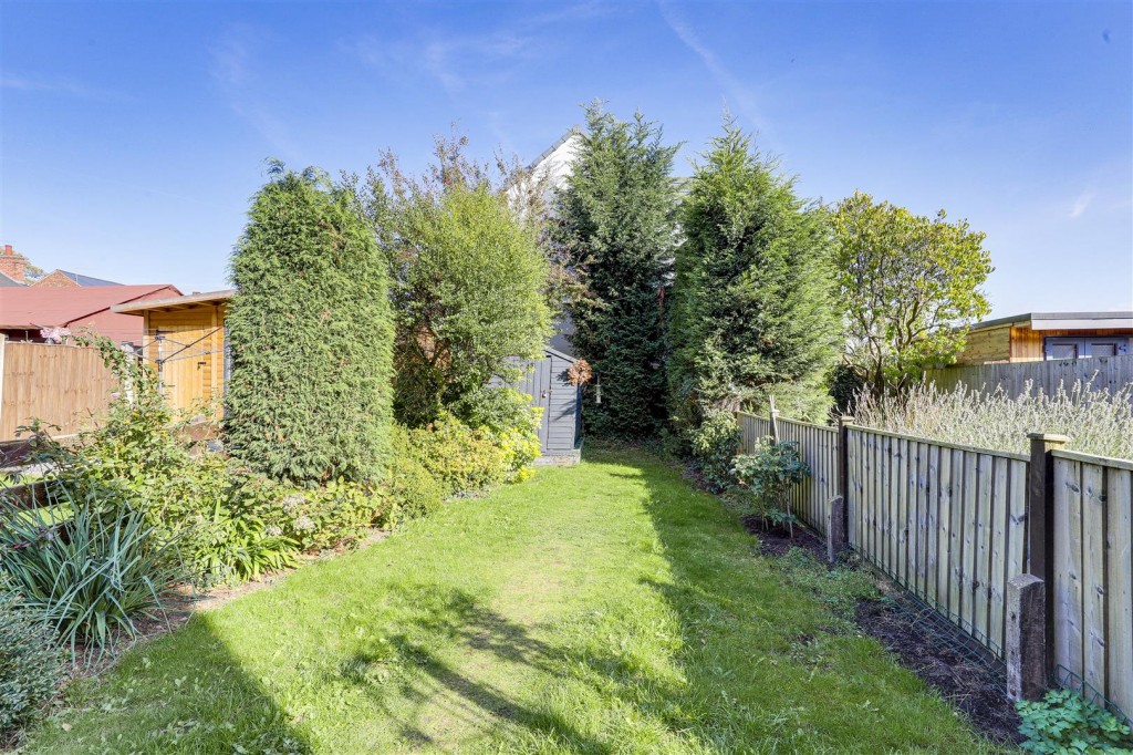 Park Road, Carlton, Nottinghamshire, NG4 3DE