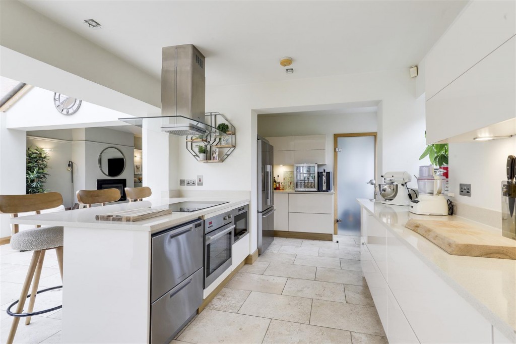 Caythorpe Road, Caythorpe, Nottinghamshire, NG14 7EB