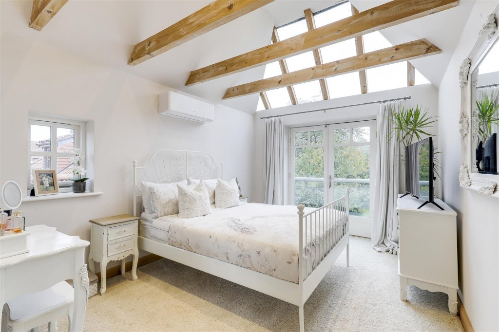 Caythorpe Road, Caythorpe, Nottinghamshire, NG14 7EB