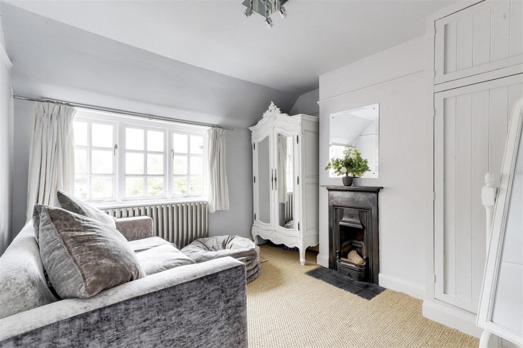 Caythorpe Road, Caythorpe, Nottinghamshire, NG14 7EB