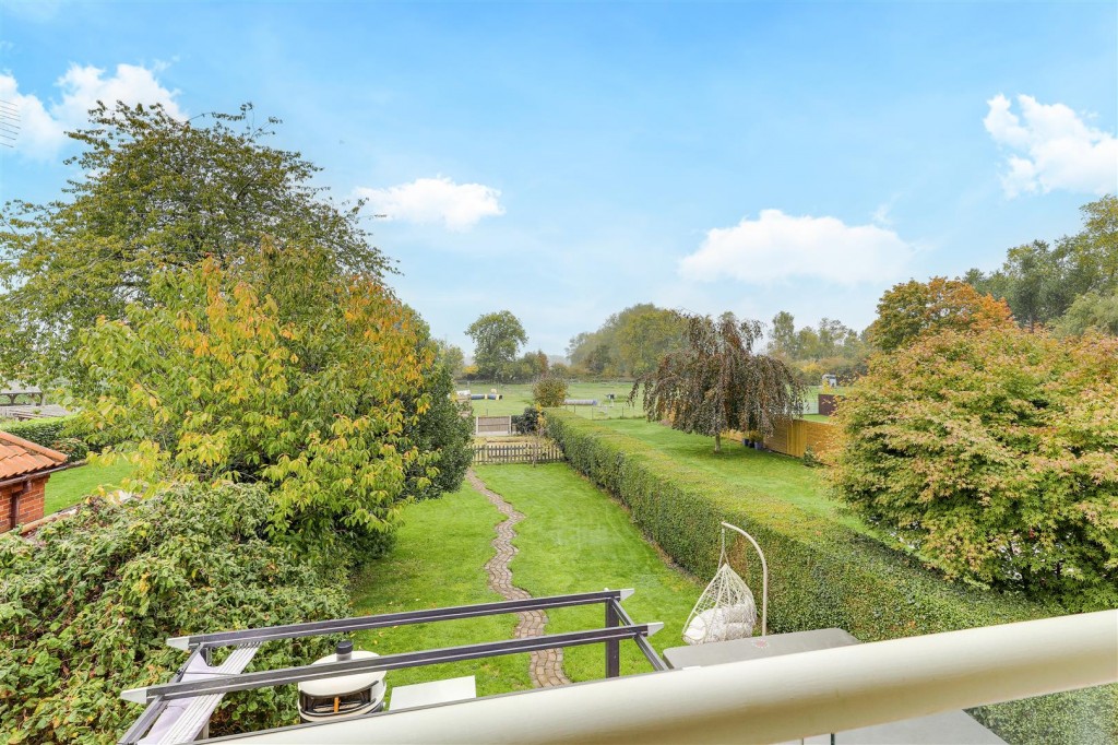 Caythorpe Road, Caythorpe, Nottinghamshire, NG14 7EB